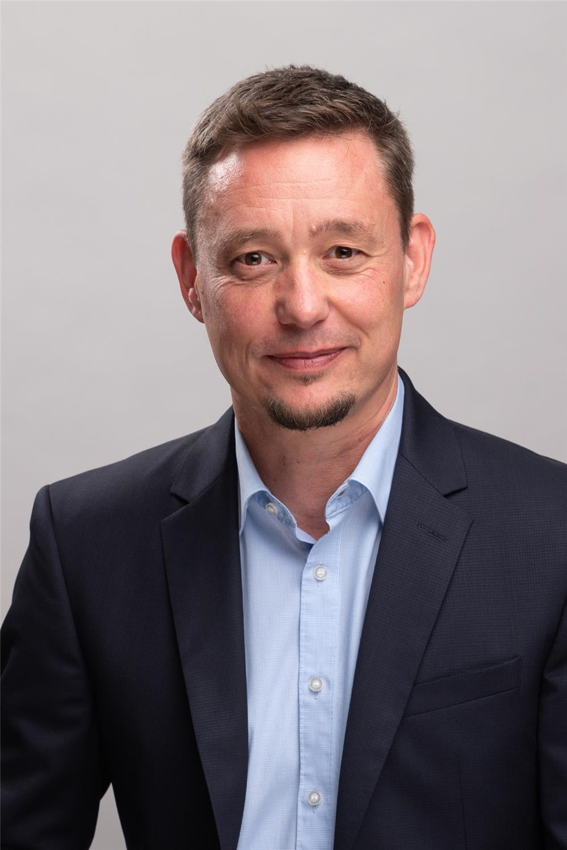 Dr. Thomas Kauer